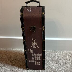 Brown Wine Bottle Holder with Quote